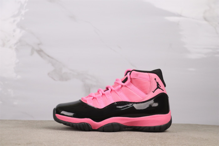 Air Jordan 11 pink