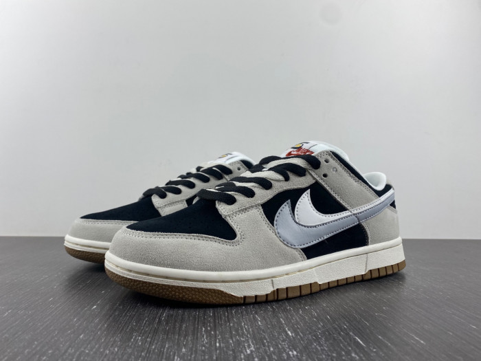 Nike Dunk Low “STENCIL