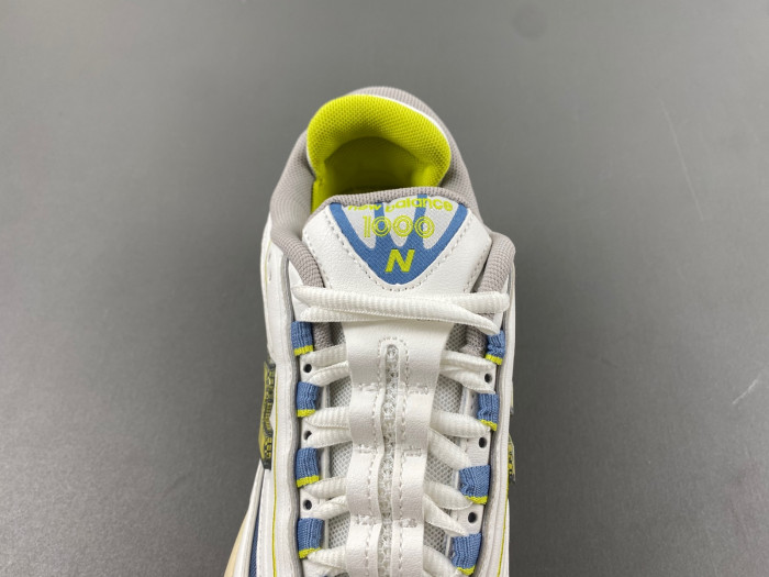 NEW BALANCE 1000 