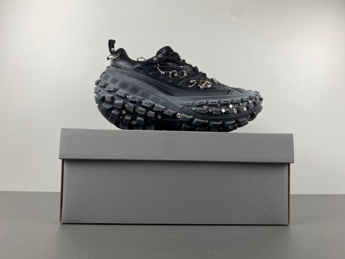 DEFENDER SNEAKER DS030