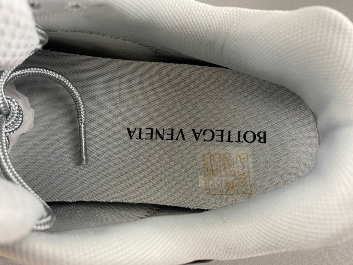 b0tt*ga Ven*ta orbit sneaker bv009