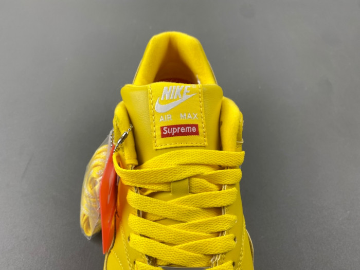 Svp*me x nike air max 1 