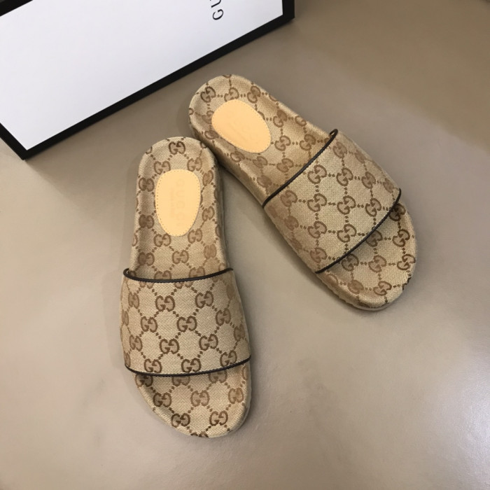 Gv*c* sandal 210