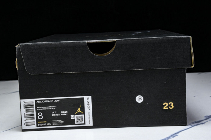 Air Jordan 1 Low 
