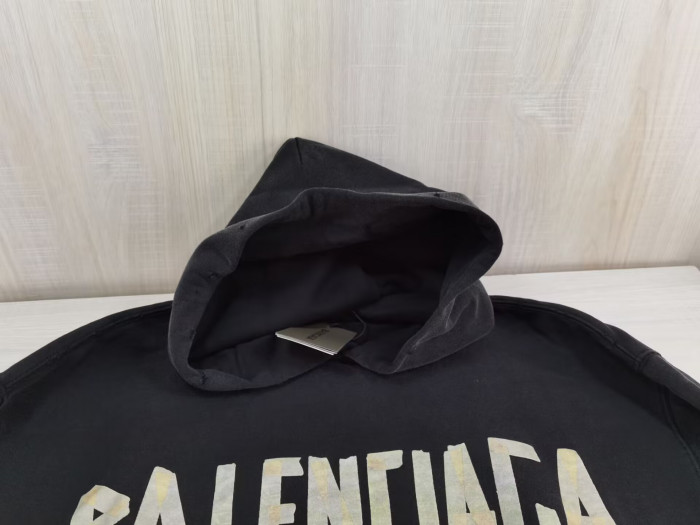 Balenciag**a CLOTHES BAC00001