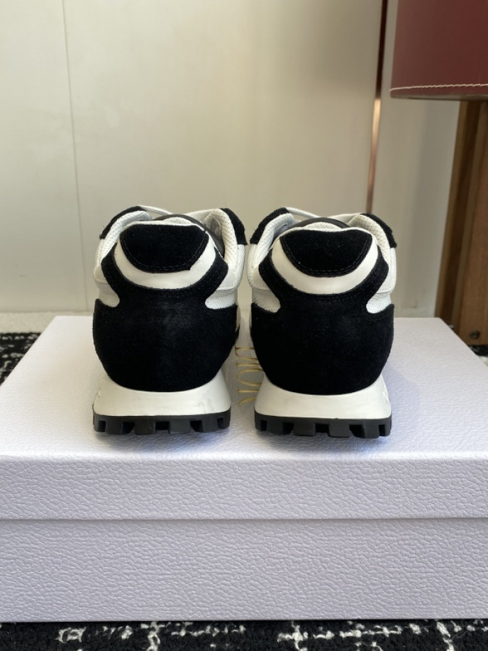 D10r sneakers