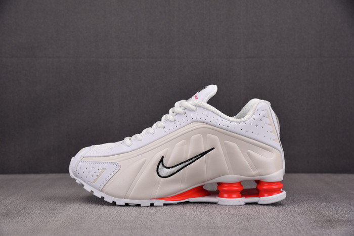 NIKE Shox R4 ''Phantom Picante Red'' AR3565-103