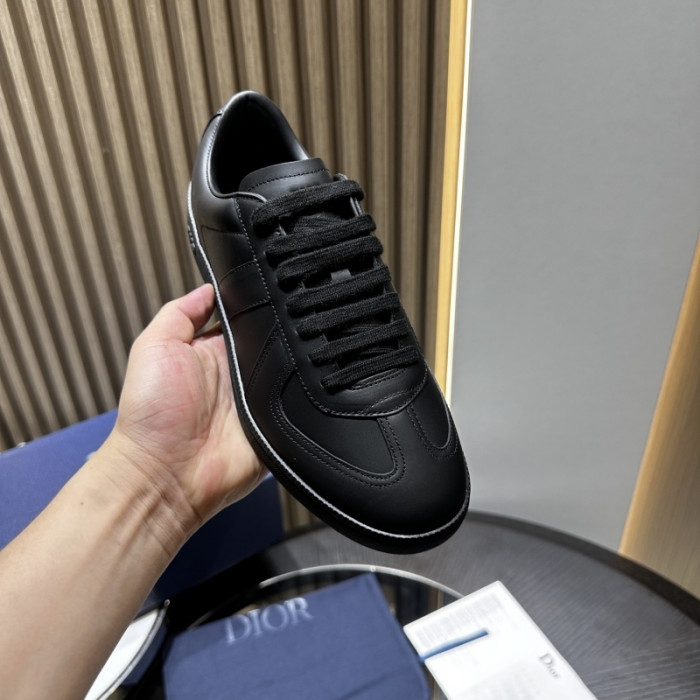 D10r b01 sneakers