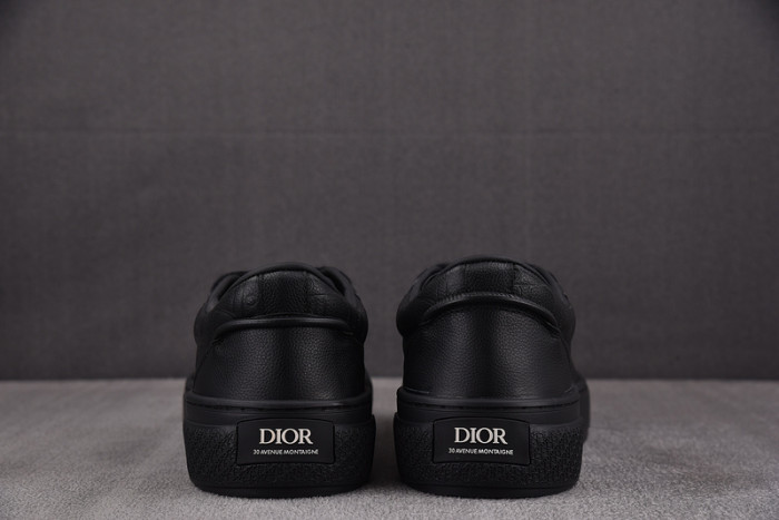 D10r b33 sneakers b330029