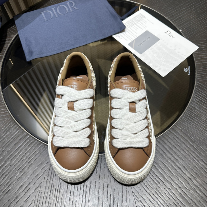 D10r b33 sneakers