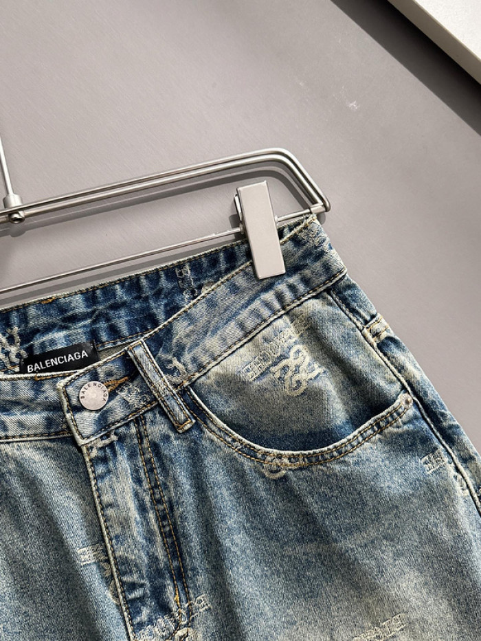 Balenciag**a CLOTHES