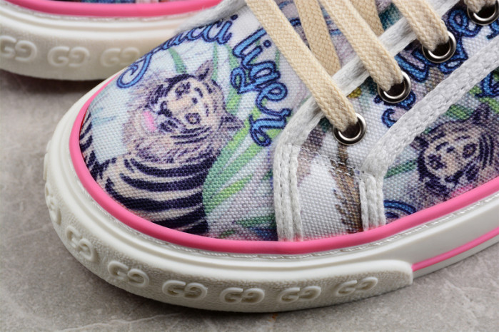 G*u*i* trainer sneaker79