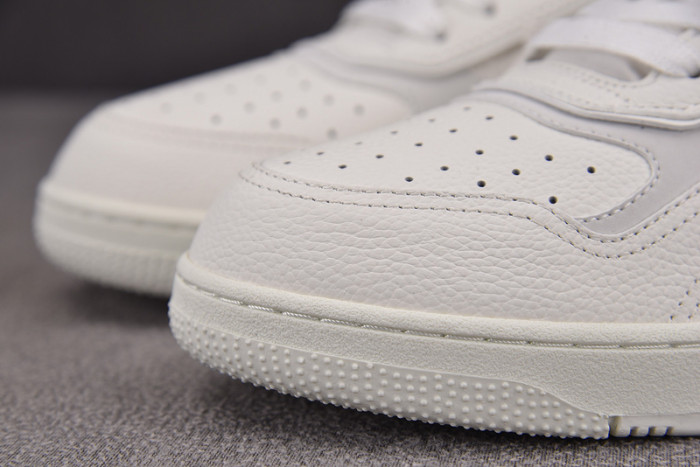 D10r b33 sneakers b330024