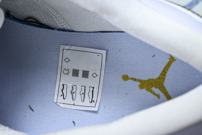 Air Jordan 1 Retro Low 