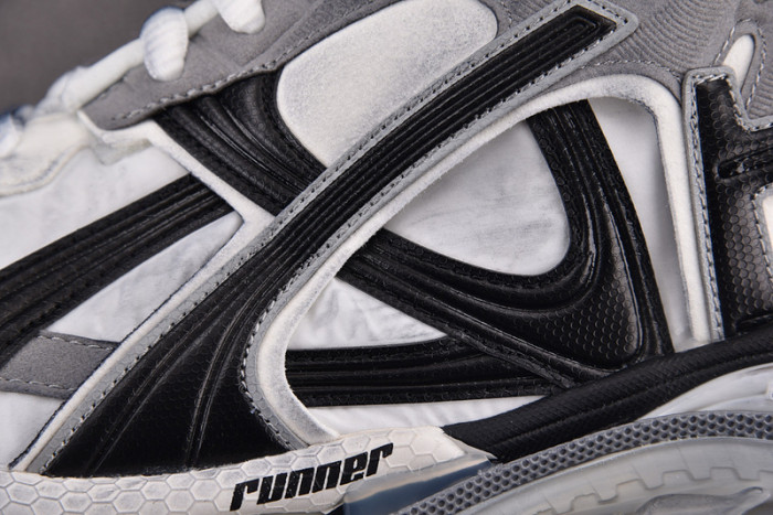 RUNNER SNEAKER RS048