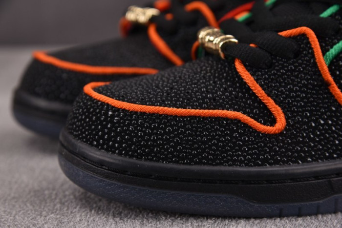 Bronx Girls Skate x Nike Dunk SB Low HV1664-001