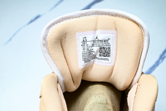 Wmns Air Jordan 1 Low 