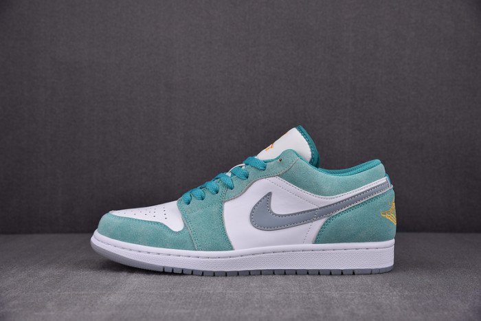 Jordan 1 Low SE New Emerald DN3705-301