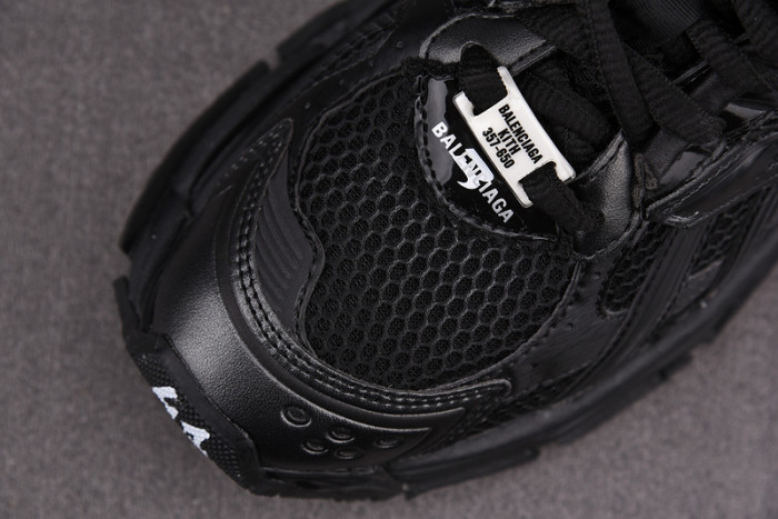 RUNNER SNEAKER RS020