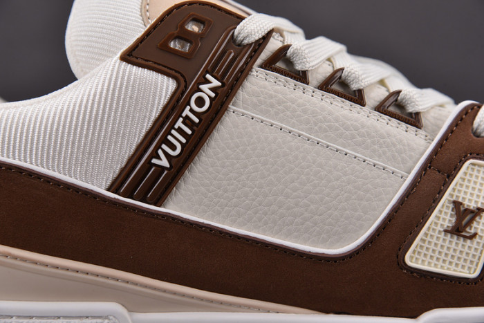 LV SNEAKER LV-000116