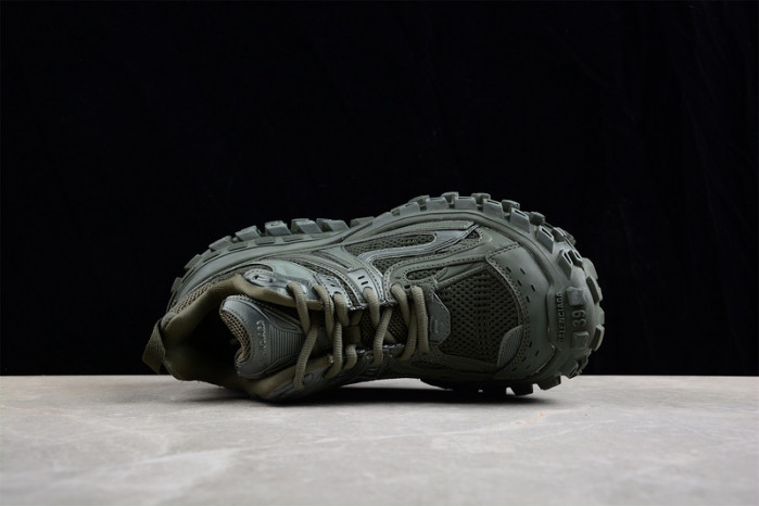 DEFENDER SNEAKER DS026