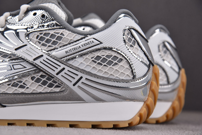 b0tt*ga Ven*ta orbit sneaker bv004