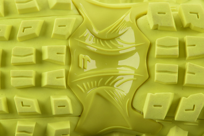 DEFENDER SNEAKER DS012