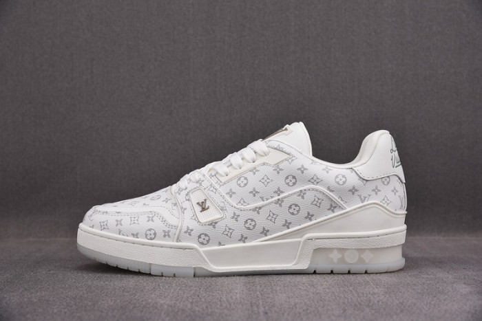 LV SNEAKER LV-000128