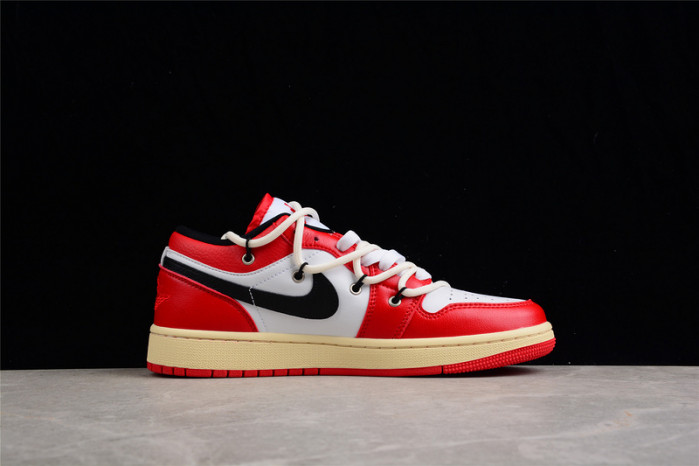 Air Jordan 1 Low “Chicago”