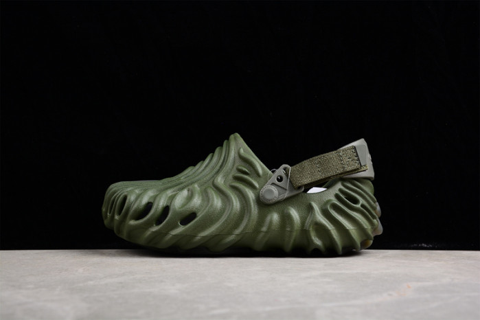 Cr*0*s x salehe bembury c00002