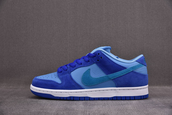 Nike SB Dunk Low “Blue Raspberry” DM0807-400