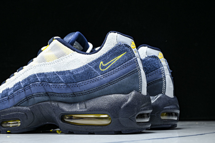 Nike SB Air Max 95 x Eric Koston HQ8492-400