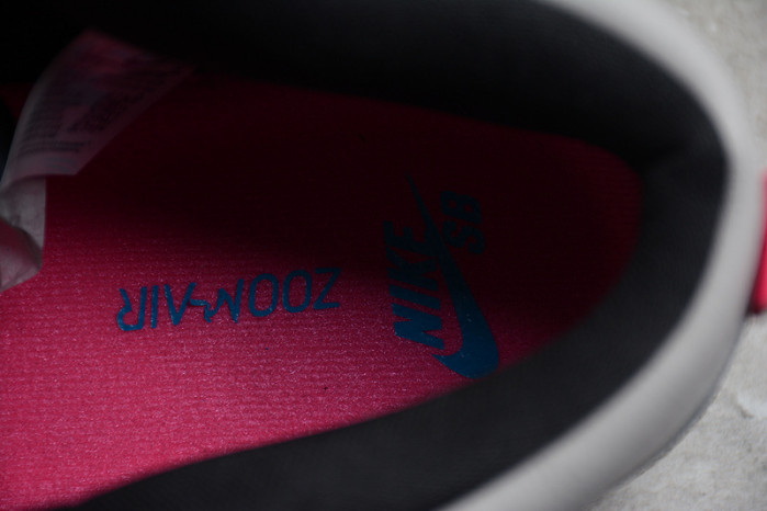 Nike SB Dunk High “Medium Grey” DJ9800-001