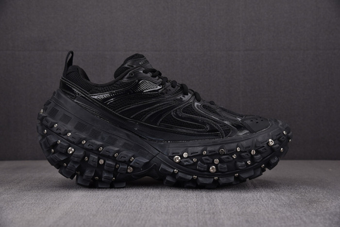 DEFENDER SNEAKER DS015