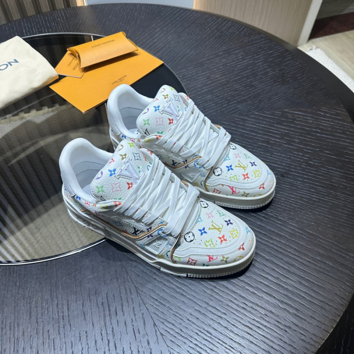 LV TRAINER SNEAKER LVT-000610