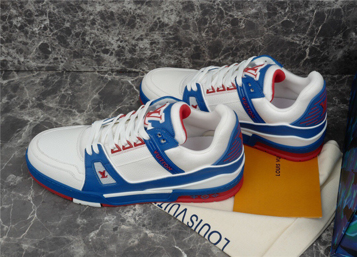 LV SNEAKER LV-000292