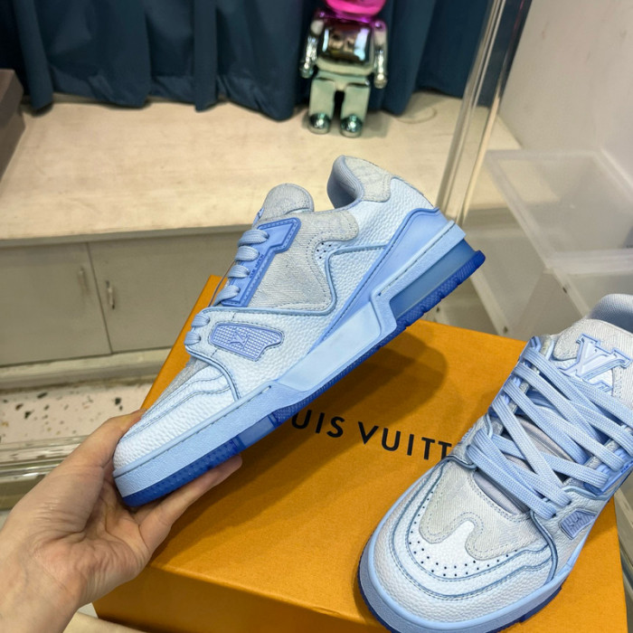 LV SNEAKER LV-000480