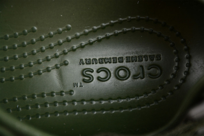 Cr*0*s x salehe bembury c00002