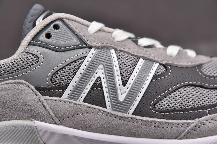 NEW BALANCE SNEAKER NB032