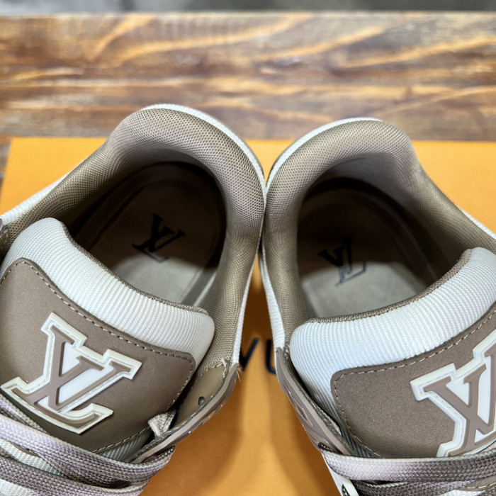 LV SNEAKER LV-000542