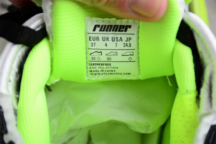 RUNNER SNEAKER RS076
