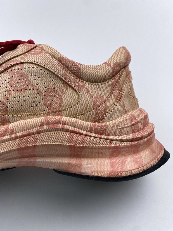 G*u*i* trainer sneaker131