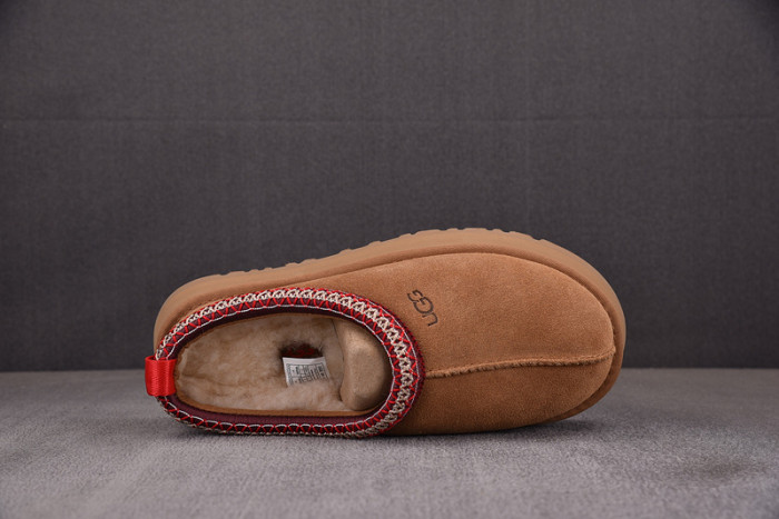 UGG Tazz Slipper