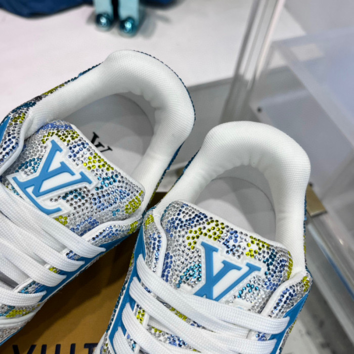 LV SNEAKER LV-000397