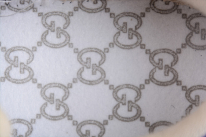 G*u*i* trainer sneaker 91