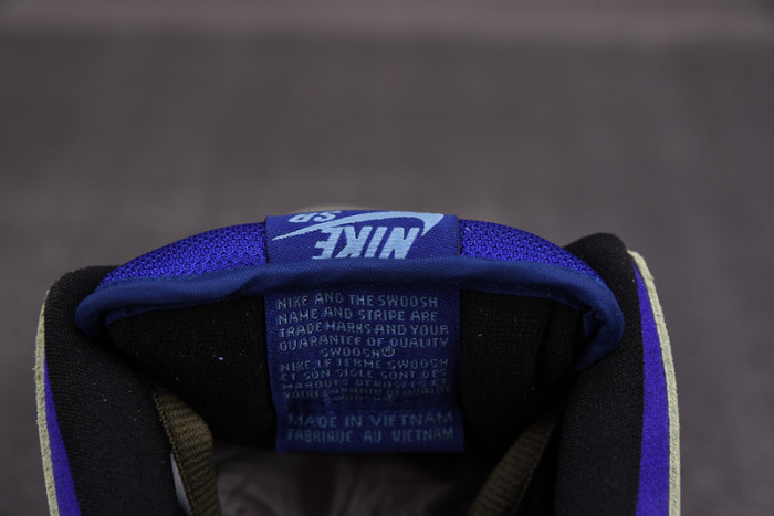 NIKE DUNK LOW SB CELADON BQ6817-301