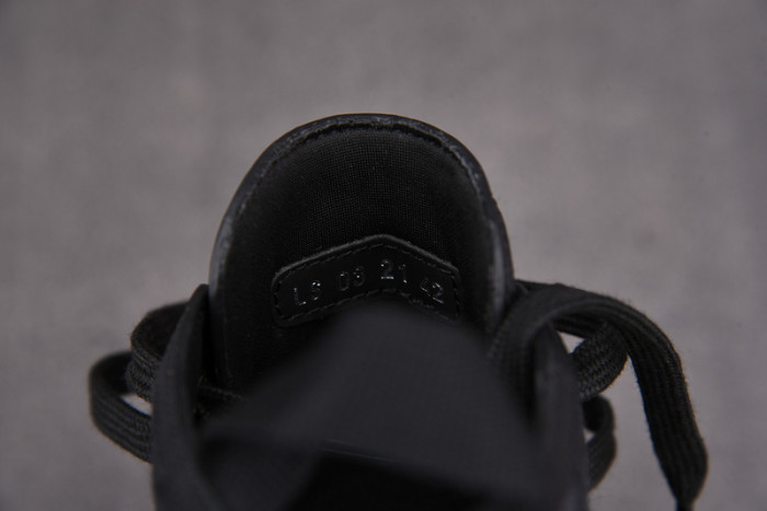 DIO* B28 SNEAKERS B28-000001