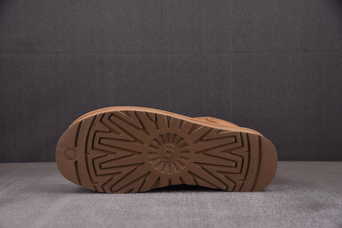 UGG Classic Mini Platform Boot