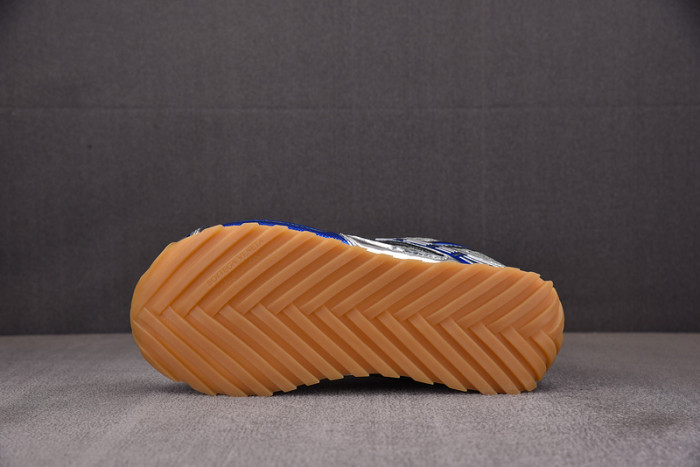 b0tt*ga Ven*ta orbit sneaker bv002