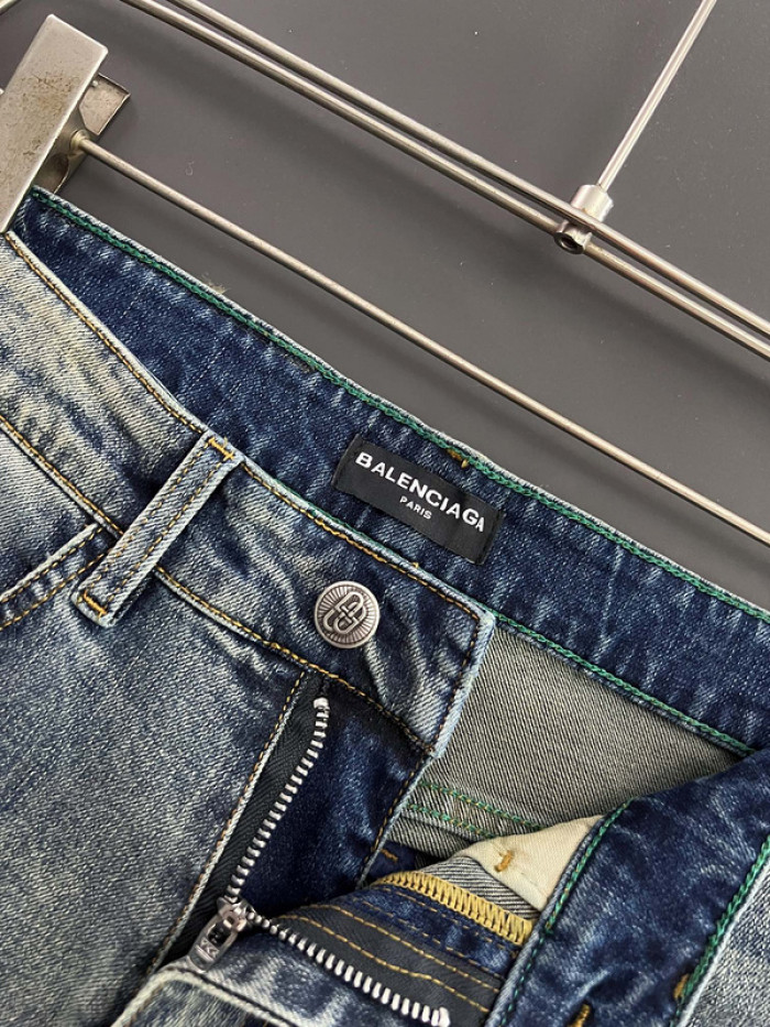 Balenciag**a CLOTHES